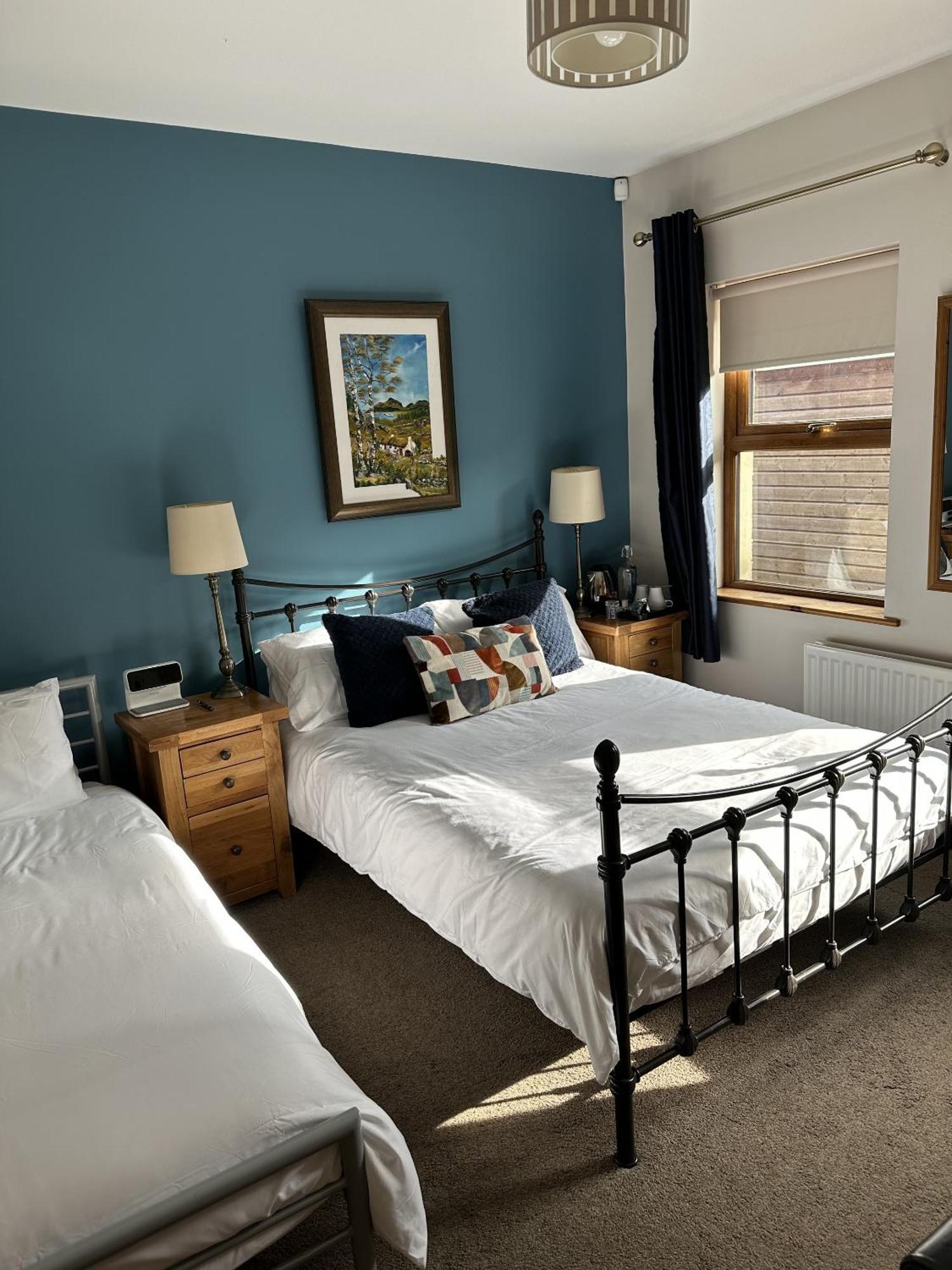 Dunhill Cottage B&B Хилсбъро Стая снимка